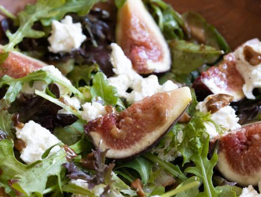 Figs with Goat Cheese Salad
