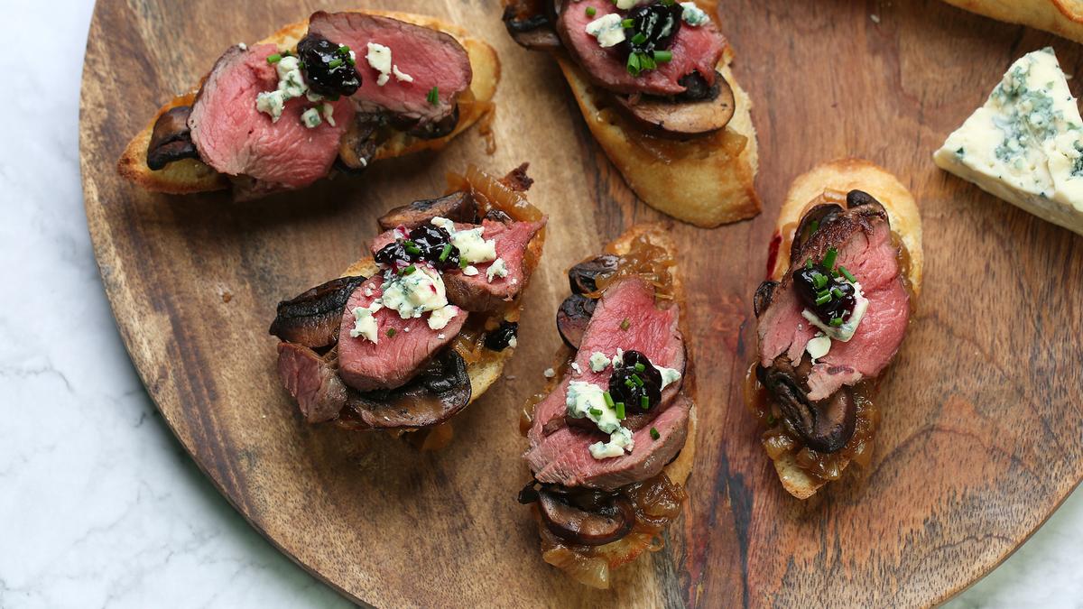 Steak Bruschetta