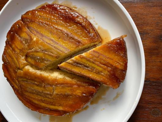 Banana Upside-Down Cake Giangi's Kitchen