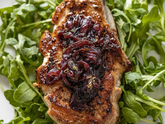 Pork Chops with Balsamic Caramelized Onions