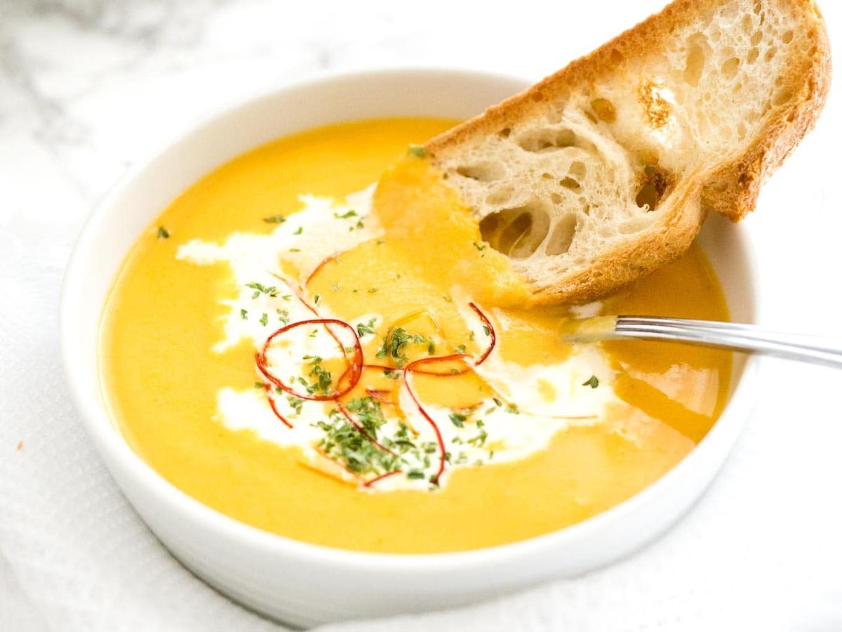 Instant Pot Carrot Soup