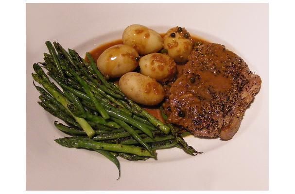 New Potatoes With White Sauce