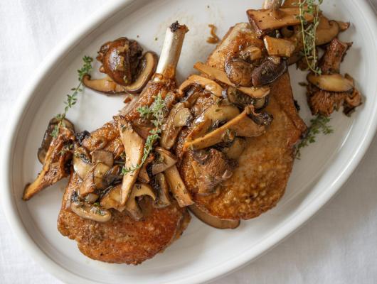 Pork Chops with Mushrooms Ragout