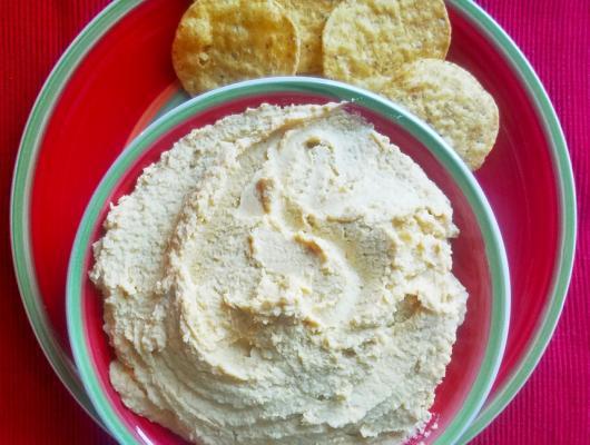 Easy Lemon Garlic Hummus