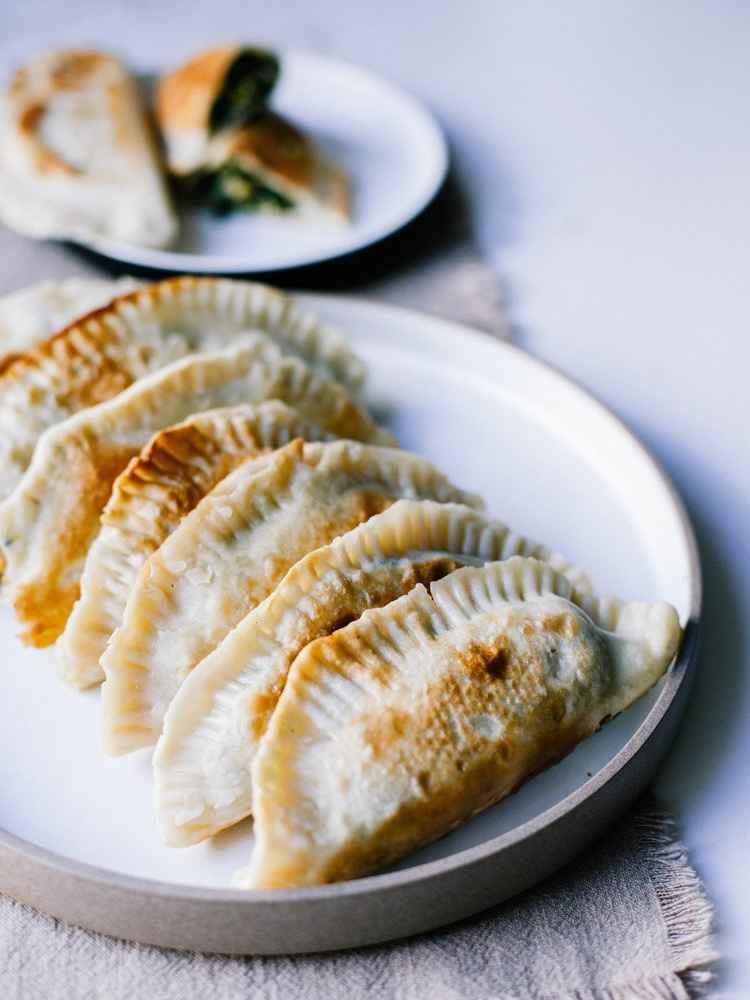 Chinese Chive Parcels (韭菜盒子)