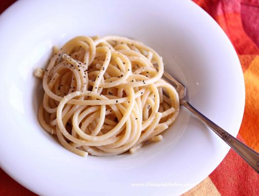 Bucatini Cacio e Pepe