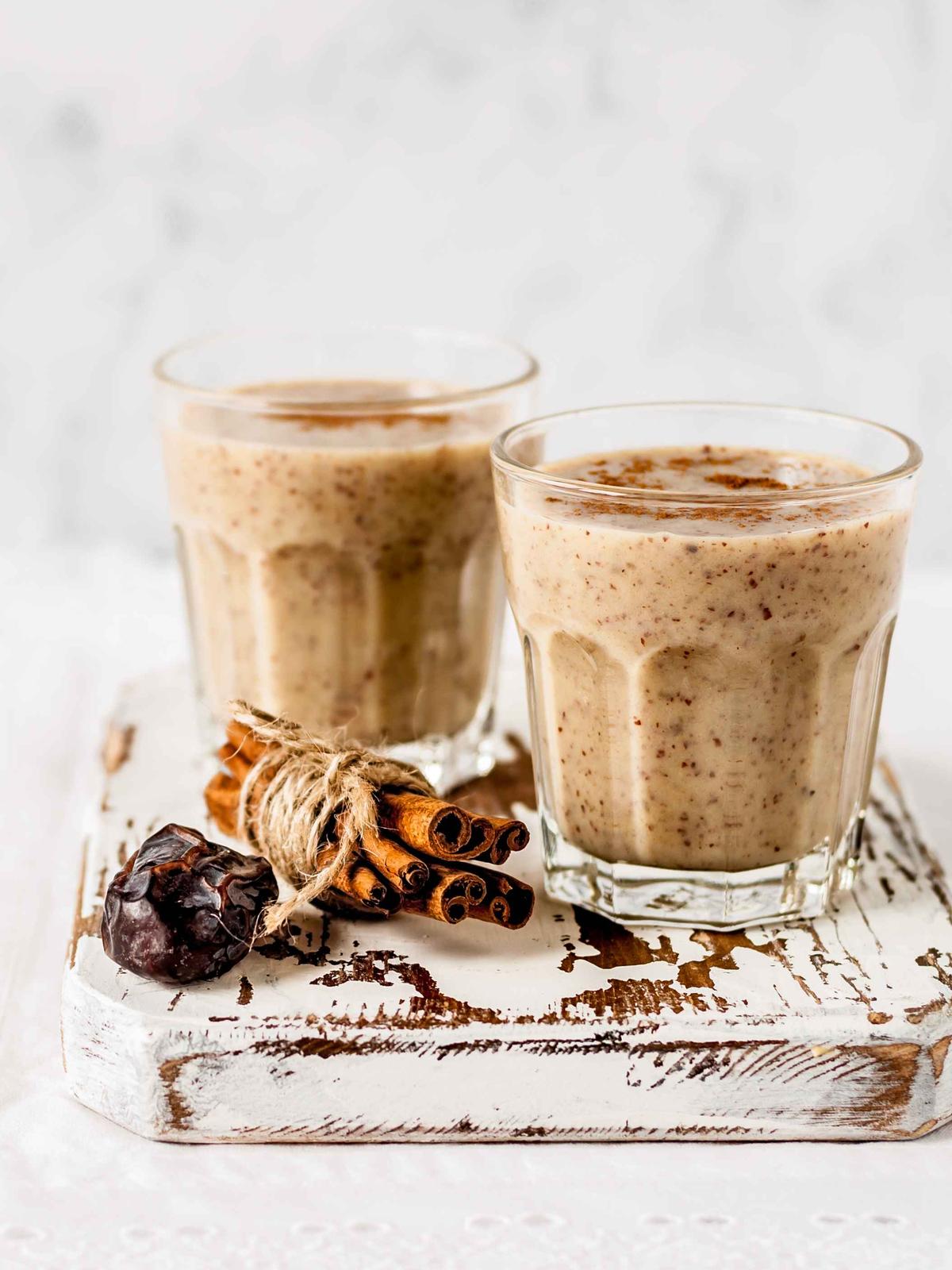 Snickerdoodle Tahini Date Smoothie