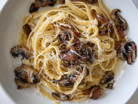 Linguine, Bacon and Mushrooms