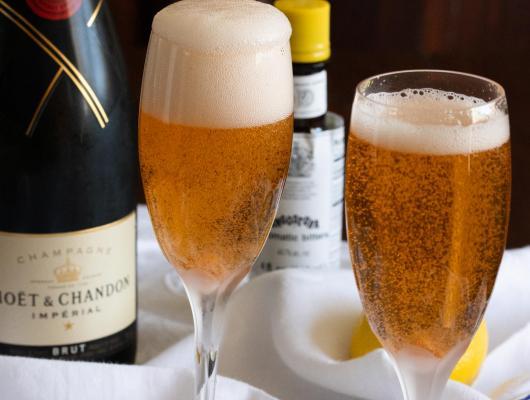 Champagne Cocktail – Valentine’s Day Cocktail