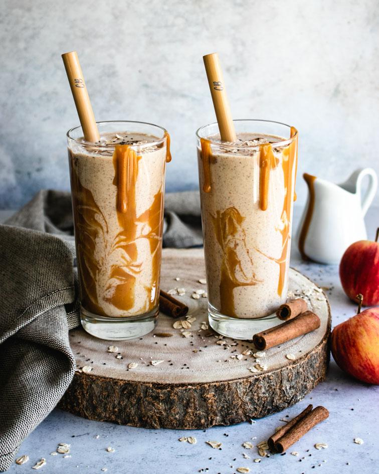 Easy Apple Pie Smoothie (gluten-free and vegan)