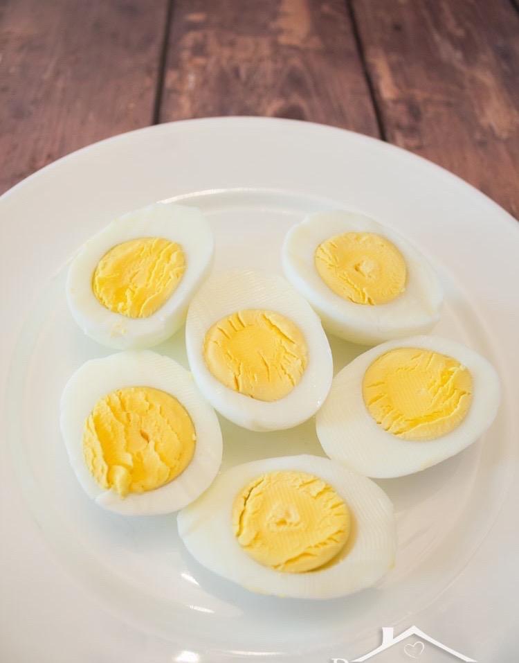 Hard Boiled Eggs in Instant Pot