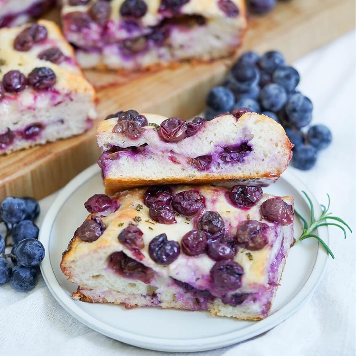 Schiacciata all’uva, Tuscan grape focaccia