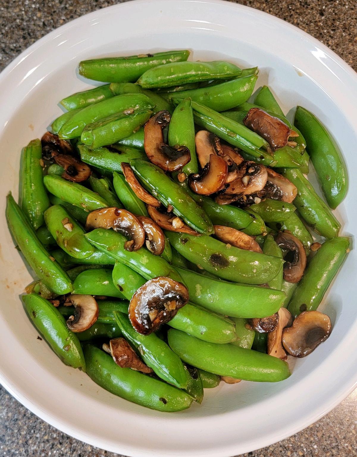 Stir Fry Snap Peas and Mushroom