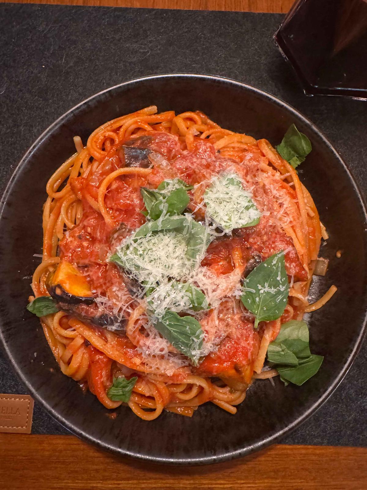 Pasta alla norma (Eggplant pasta)
