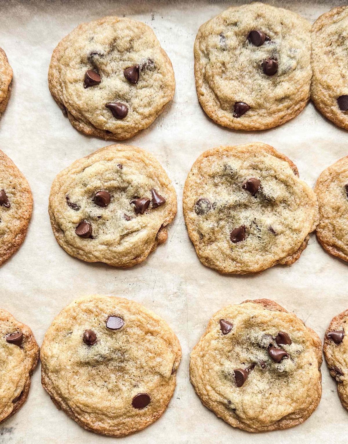 eggless chocolate chip cookies