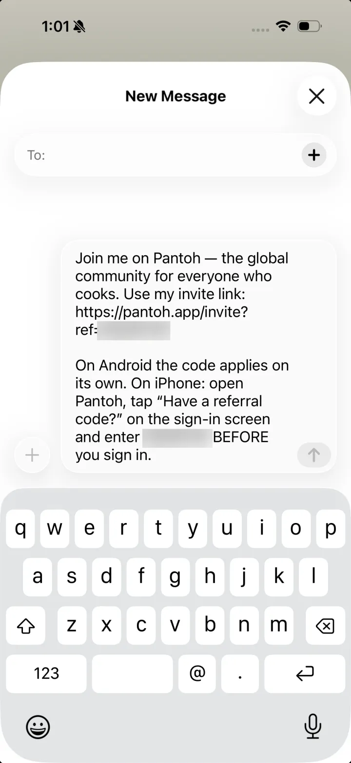 A text message inviting a friend to join Pantoh with a personal invite link